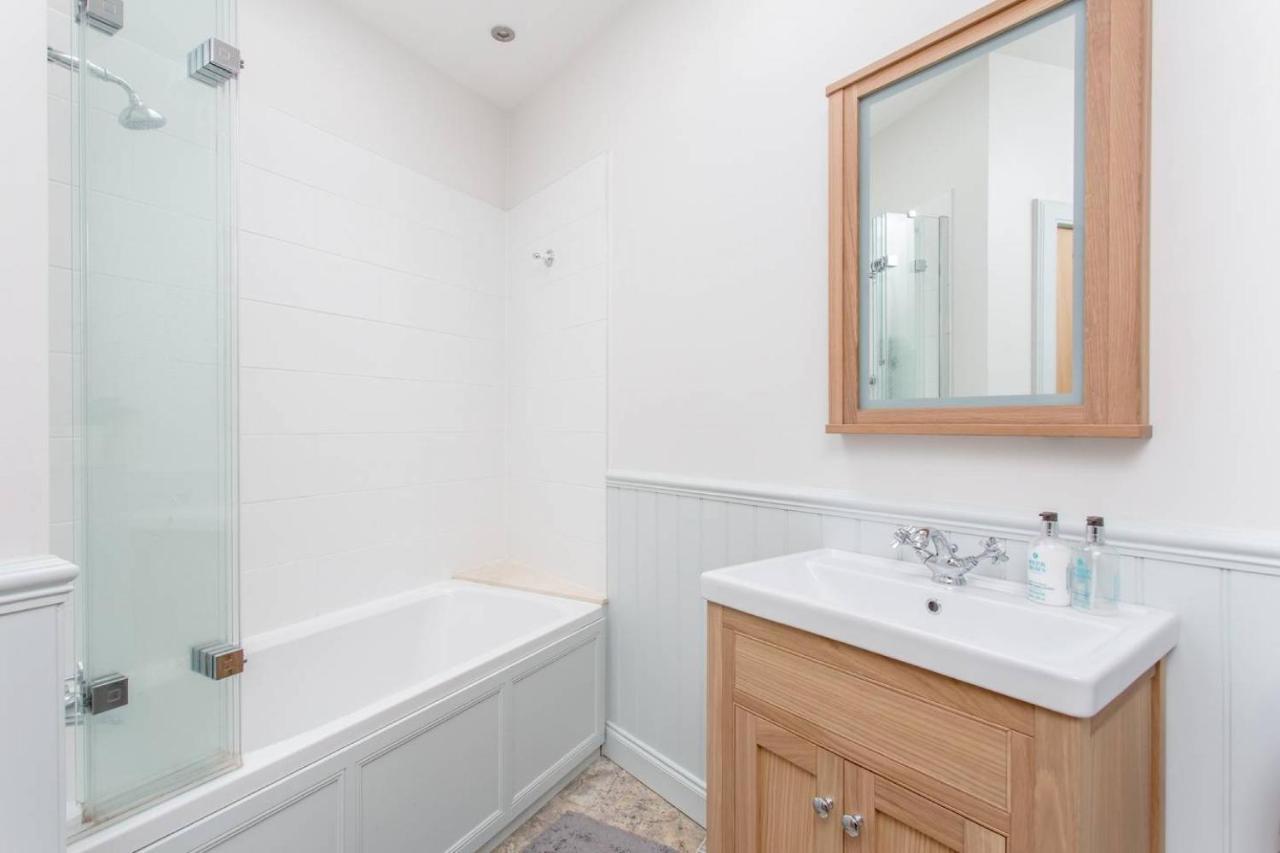 Joivy Stylish Apt In Trendy New Town Location EDI Buitenkant foto